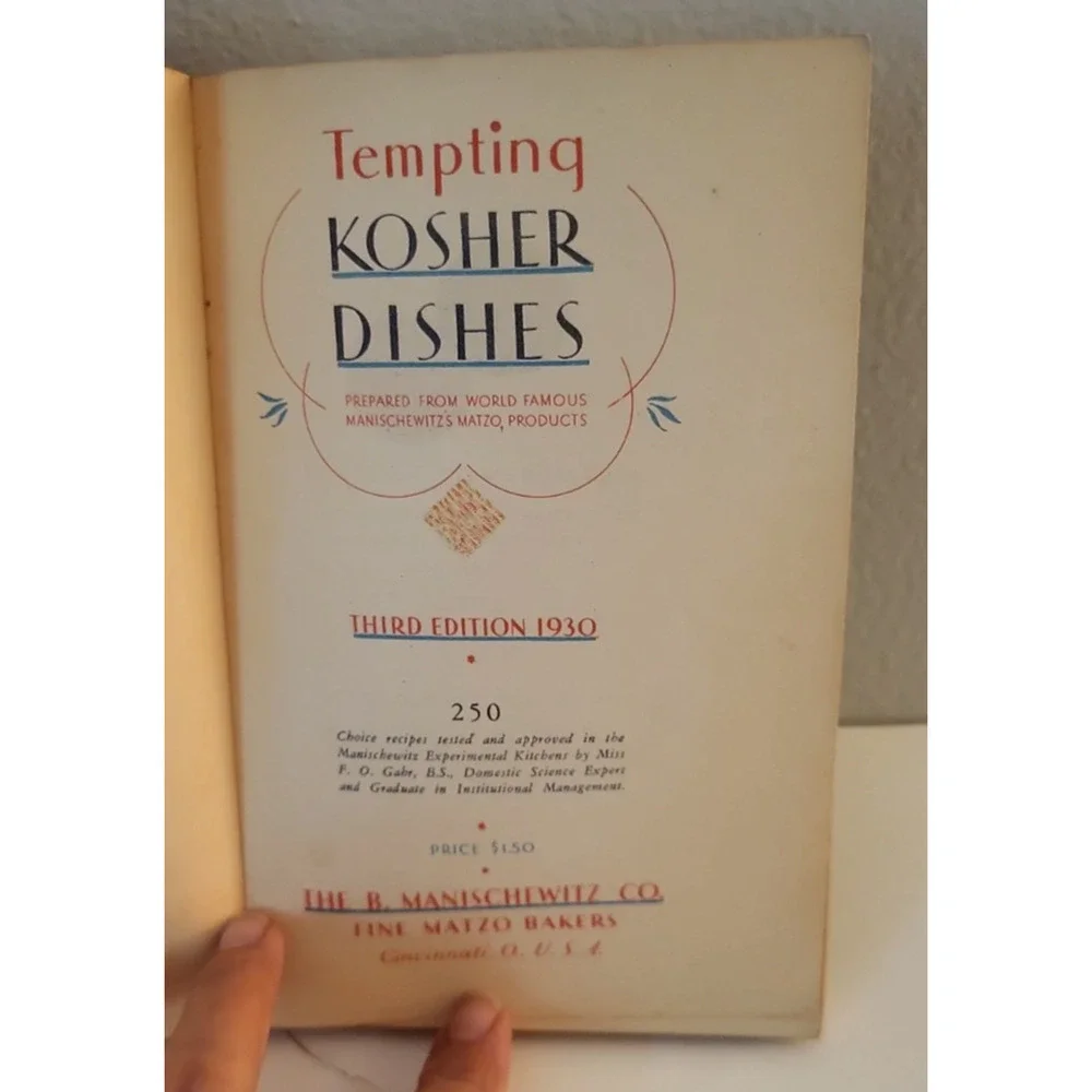 Tempting Kosher Dishes - Cookbook Manischewitz Co. - 1930 3rd Edition BILINGUAL